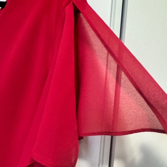 💎 Pennington's Elegant Red V-Neck Blouse - Picture 6 of 9